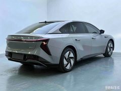 FAW EH7 640 AWD Edition - фото 3