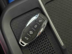 FAW EH7 640 AWD Edition - фото 7