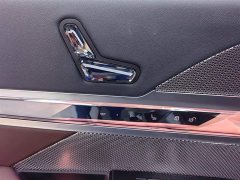 BMW 7 735Li M - фото 10