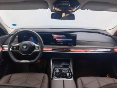 BMW 7 735Li M - фото 7