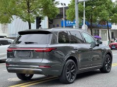 Li Auto ONE Extended-Range 6-Seater - фото 4