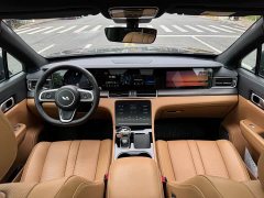 Li Auto ONE Extended-Range 6-Seater - фото 8