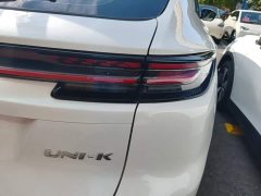 Changan UNI-K iDD 1.5T 135km Version - фото 8