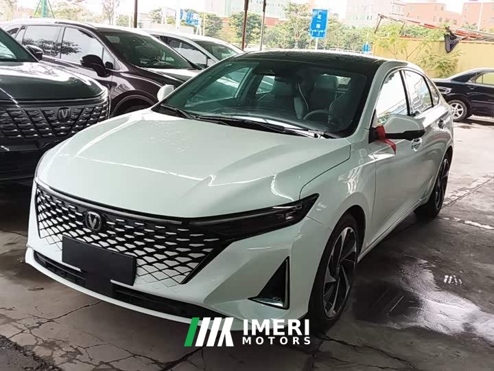 Changan PLUS 1.5T DCTFlagship Version - автомобиль из Китая
