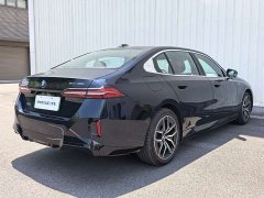 BMW i5 eDrive 35L M - фото 9
