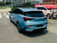 Tesla Model Y rear-wheel drive version - фото 14