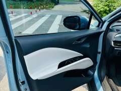 Tesla Model Y rear-wheel drive version - фото 5