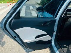 Tesla Model Y rear-wheel drive version - фото 7