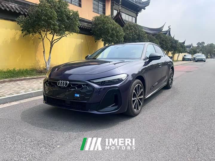 Audi A5L 2.0T Edition Plus - автомобиль из Китая