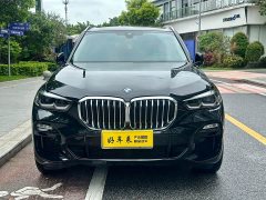 BMW X5 xDrive30i M - фото 2