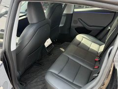 Tesla Model 3 rear-wheel drive version - фото 9
