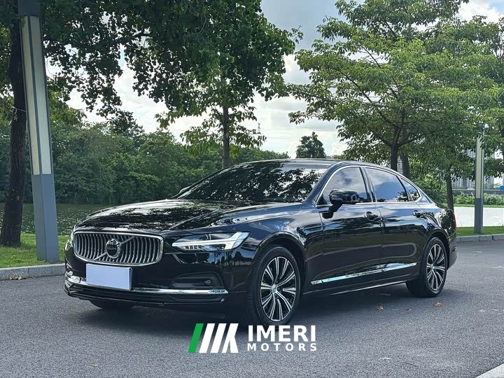 Volvo S90 B5 Luxury Edition