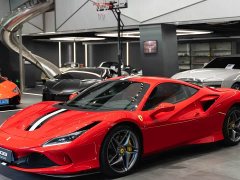 Ferrari F8 Tributo 3.9T V8 - фото 1