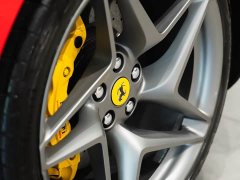 Ferrari F8 Tributo 3.9T V8 - фото 10