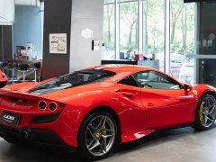 Ferrari F8 Tributo 3.9T V8 - фото 17