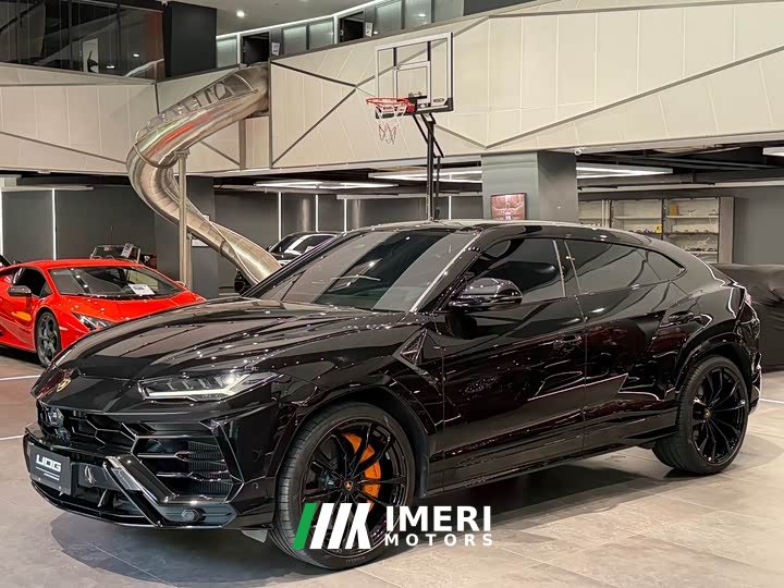 Porsche Urus 4.0T V8 - автомобиль из Китая