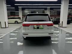 Li Auto ONE Extended-Range 6-Seater - фото 15