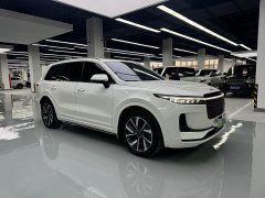 Li Auto ONE Extended-Range 6-Seater - фото 3
