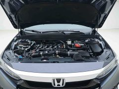 Honda Accord 260TURBO Deluxe Edition - фото 7