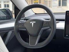 Tesla Model Y Edition - фото 9