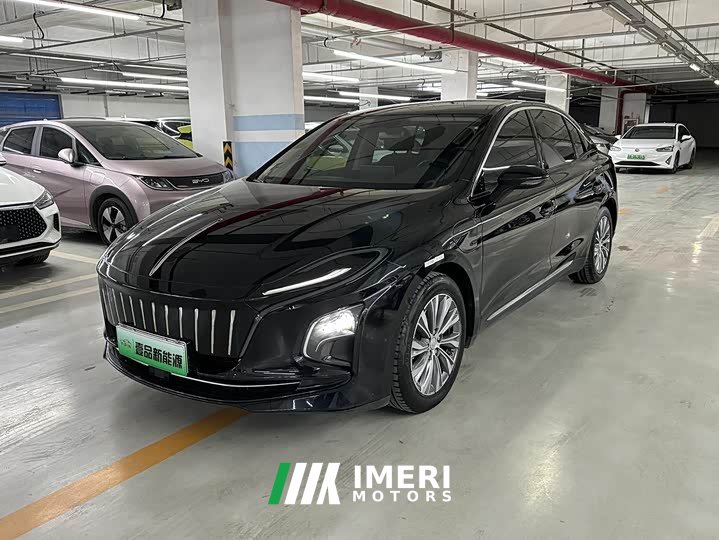 Hongqi E-QM5 450km Edition - автомобиль из Китая