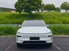 Tesla Model Y 2025 rear-wheel drive version - фото 2