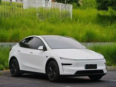 Tesla Model Y 2025 rear-wheel drive version - фото 3