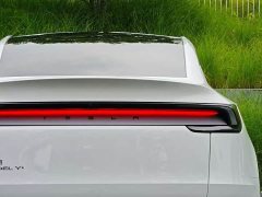 Tesla Model Y 2025 rear-wheel drive version - фото 8