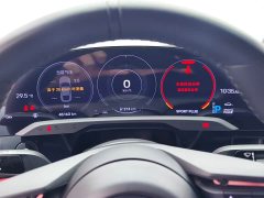 Porsche Taycan Turbo - фото 11
