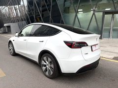 Tesla Model Y long-range all-wheel drive version - фото 4