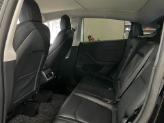 Tesla Model Y standard range rear-wheel drive version - фото 8