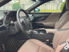 Lexus ES 300h Edition - фото 4