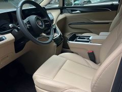 Buick GL8 Land Business Class Comfort DG Edition - фото 5