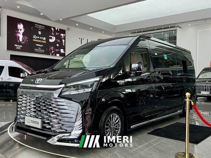 Toyota Hiace 3.5L Automatic - автомобиль из Китая