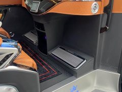 Toyota Hiace 3.5L Automatic - фото 17