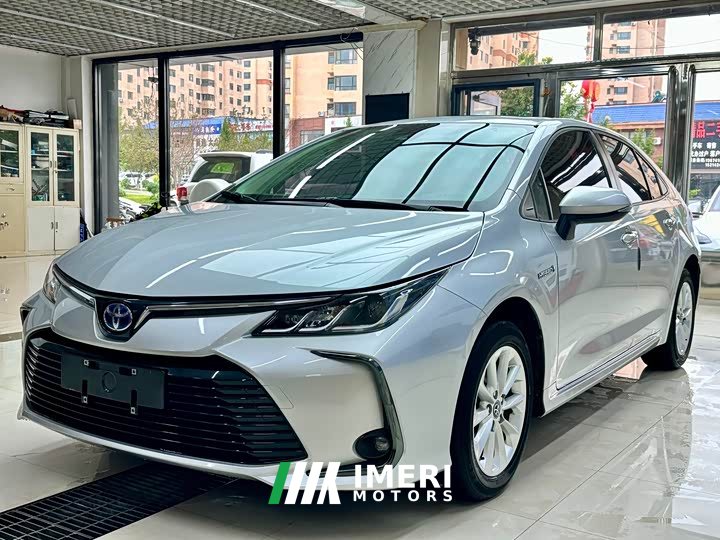 Toyota Corolla Dual Engine 1.8L E-CVT Pioneer Edition
