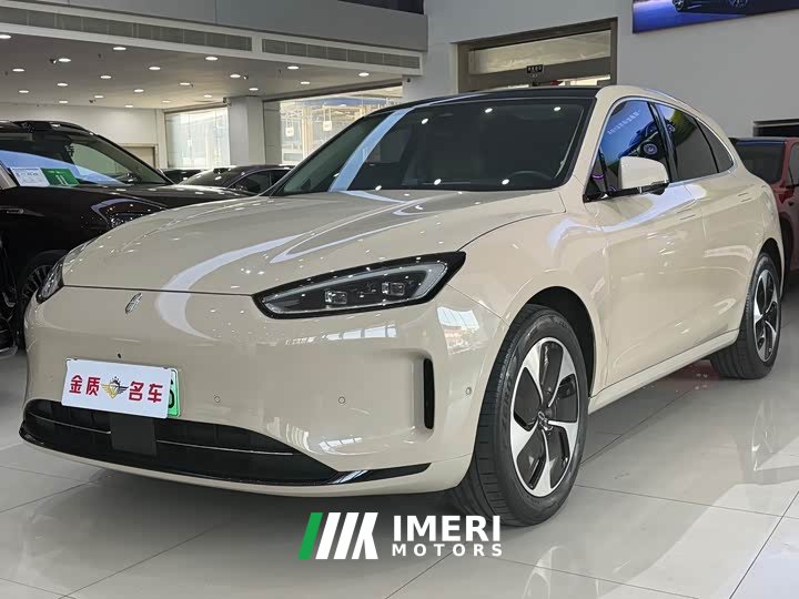 AITO M5 BEV RWD Standard Edition - автомобиль из Китая