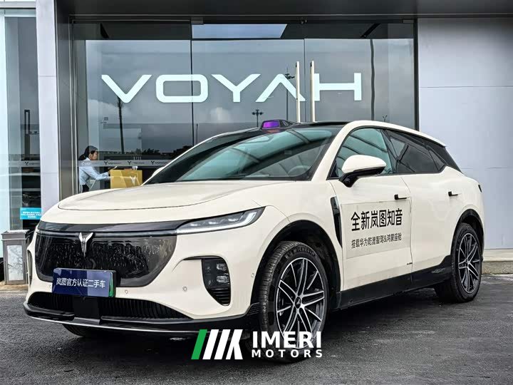 Voyah AWD Edition - автомобиль из Китая