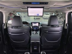 Toyota Wilfa Crown Dual Engine 2.5L HV Deluxe Edition - фото 13