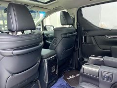 Toyota Wilfa Crown Dual Engine 2.5L HV Deluxe Edition - фото 6