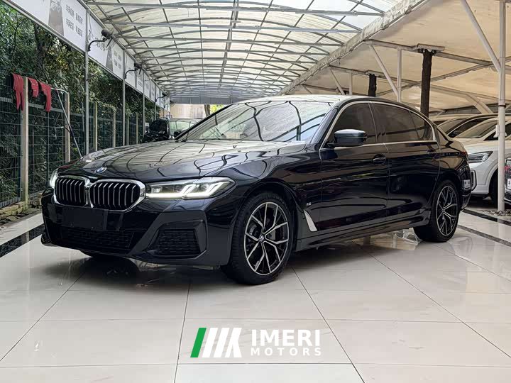 BMW 5 Series Facelift Three 530Li Exclusive M Sports Package - автомобиль из Китая