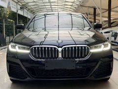 BMW 5 Series Facelift Three 530Li Exclusive M Sports Package - фото 11