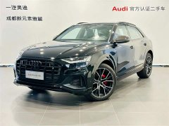 Audi Q8 2023 55 TFSI exclusive dynamic - фото 1