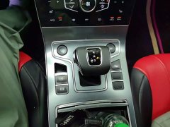 Hongqi H5 1.8T Edition - фото 10