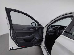 Hongqi H5 1.8T Edition - фото 8