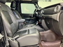 Mercedes-Benz Wrangler 2.0T Sahara four-door version - фото 16