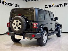 Mercedes-Benz Wrangler 2.0T Sahara four-door version - фото 3