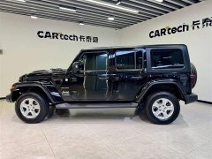 Mercedes-Benz Wrangler 2.0T Sahara four-door version - фото 6