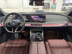 BMW i7 eDrive50L DeluxeM - фото 7