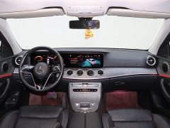 Mercedes-Benz E-Class Two E 300 L Fashion - фото 20
